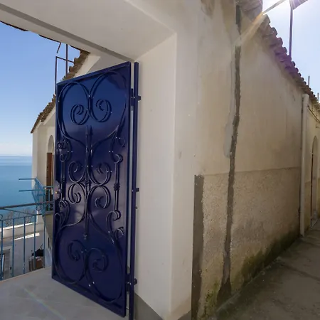 بيت للعطل Gra *